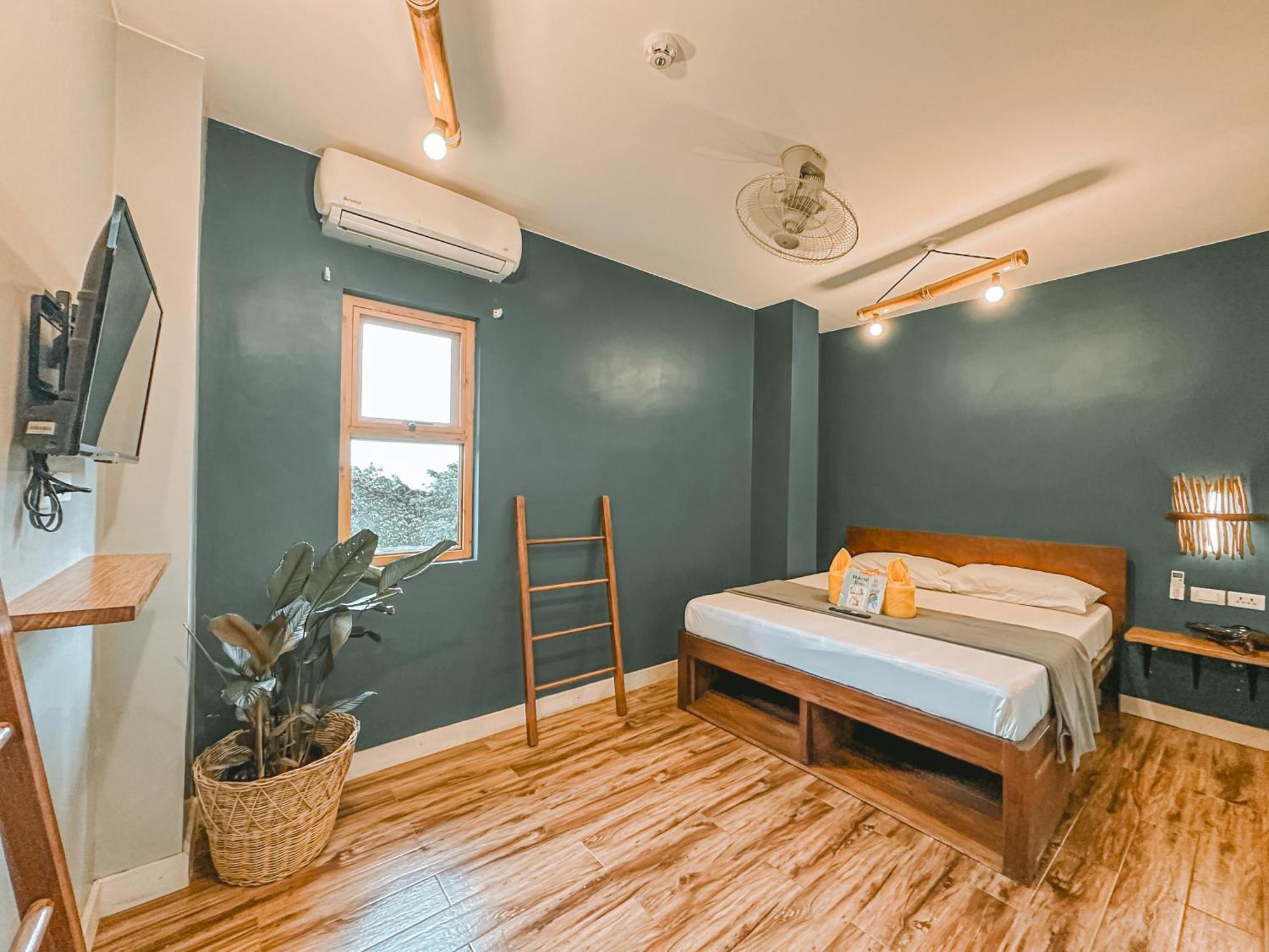 Outpost Hostel - كورون المظهر الخارجي الصورة